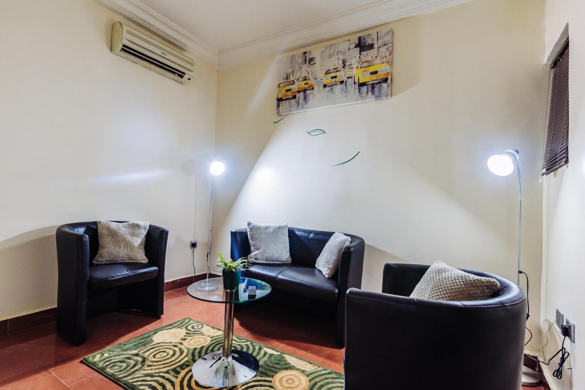Tranquil Mews Hotel Jabi Buitenkant foto