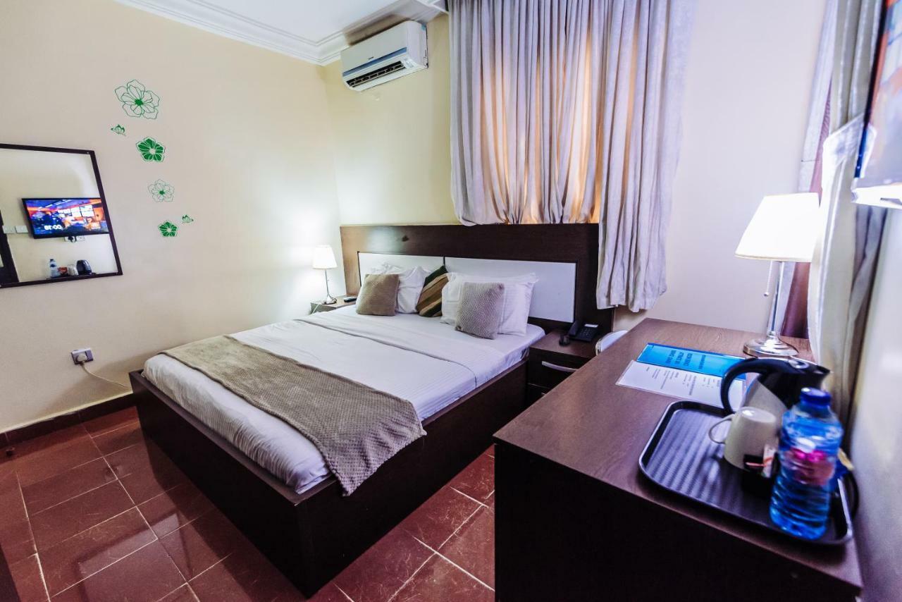 Tranquil Mews Hotel Jabi Buitenkant foto